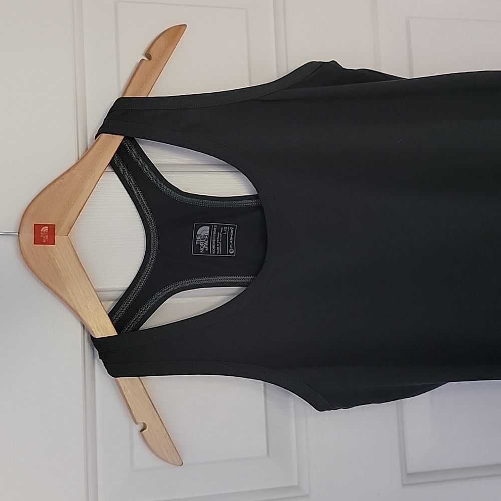 Womens The North Face Flash Dry Sleeveless top, Large, Dark green, Like New